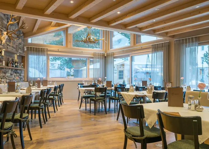 Jaegerhof Serviced Apartements Апартаменты Церматт