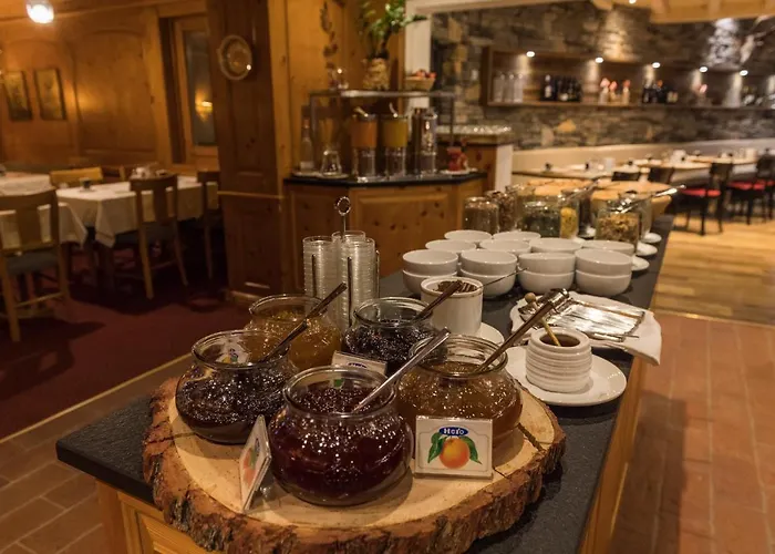 アパート Jaegerhof Serviced Apartements ツェルマット