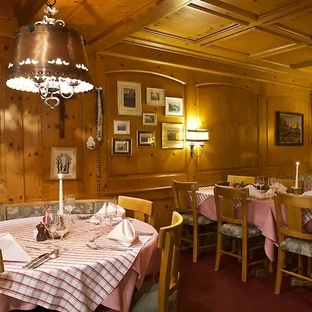 Jaegerhof Serviced Apartements Apartamento Zermatt